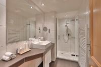 Apartment (2-4 Adults)