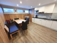 Appartamento con 3 Camere da Letto e con Balcone