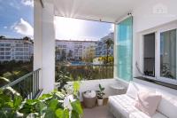 Scandinavian style apartment with amazing sea views and south west facing sunny terrace in Miraflores walking distance to the beach! - B&B