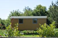 Forton House Shepherd's Huts - Ferienwohnung