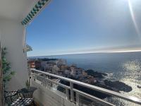 Spacious, Light & Cozy Apartments with Ocean Views - B&B