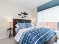 B&B Victoria - Sparkling Gem, Brand New Condo In The Heart Of The City - Bed and Breakfast Victoria