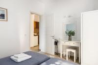 One-Bedroom Apartment with Sea View