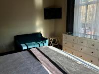 King Room with Street View