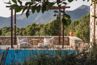Koules Estate, with Private Pools & BBQ - embracing Nature, By ThinkVilla - Bed and Breakfast Argoulión