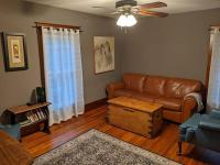 B&B Fredonia - Large Bakery Apartment - Central Downtown Location - Bed and Breakfast Fredonia