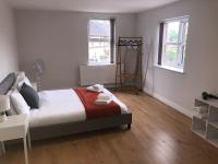 B&B Loughborough - 2 Bedroom Large First Floor Apartment with FREE Parking - Bed and Breakfast Loughborough