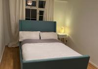 Lovely 2 bedroom apartment with parking space - Ferienwohnung