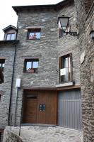 Nadal Apartaments - Bed and Breakfast Llavorsí