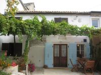 Holiday Home Troštova Kuća - Bed and Breakfast