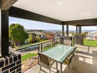 Castaway Views - Ferienwohnung San Remo