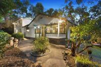 Glenfern English Cottage, historic and elegant, individual Self-Contained Apartment plus breakfast - Chambres d'hôtes Weipa