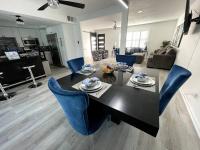 Luxury Old Town Scottsdale Oasis W/Pool (Sleeps 9) - Chambres d’hôtes Scottsdale