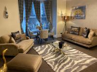 Merewyke Boutique Family Apartment Sleeps 4 , Only 5 Minutes Walk To Lake Windermere - Bed and Breakfast Windermere