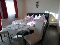 Doppelzimmer mit Balkon