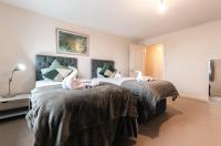 B&B Southampton - BEST PRICE! - HUGE 3 Bed 2 Bath City Centre Top Floor Apartment, Up to 10 guests - FREE SECURE PARKING - SMART TV - SINGLES OR KING SIZE BEDS - Bed and Breakfast Southampton