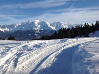 Estudio con vistas a las montañas