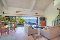 Luxury 2-Story Oceanfront Condo w/ Views & Pool - Bed and Breakfast Wailua