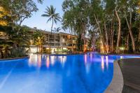 Palm Cove Beachside Apartments - Pool and Garden Views - B&B