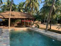 Natura Luxury Lake Hut - B&B