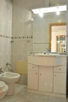 Large One-Bedroom Apartment with Sea View