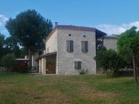 Domaine de Fangal, Pgeonnier 2p, maison 8p - piscine 25m - gîtes climatisés - Chambres d'hôtes Septfonds