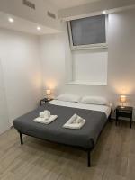 Double Room with Queen Bed - Basement