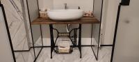 Cozy Attic Suite with shower & View Adults Only