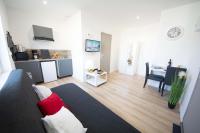 B&B Saint-Quentin - EMYSTA - CHARMANT Studio HOME STAGING en plein centre - Bed and Breakfast Saint-Quentin