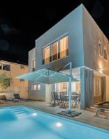 Villa DEA - Luxus Ferienhaus in Kroatien mit beheizten Pool Vrsi-Mulo bei Zadar - B&B Vrsi