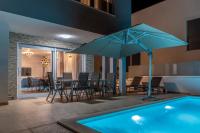 Villa DEA - Luxus Ferienhaus in Kroatien mit beheizten Pool Vrsi-Mulo bei Zadar - B&B Vrsi