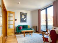 Family Floor - La Couronne Oostende - Authentiek appartement met veel lichtinval - Bed and Breakfast Oostende