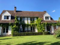 Les Glycines - B&B Croix