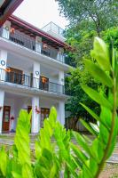 Three Elephant Holiday Inn - Bed and Breakfast Sigiriya