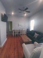 East Bayside/ Munjoy - Charming Downtown Escape - Chambres d'hôtes Portland