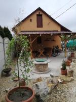 Tóváros Vendégház - B&B Abádszalók