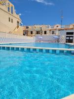 House with roof terrace - Bed and Breakfast Torrelamata