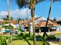 SUNSET BEACH HAVEN, Entire Villa, Beachfront, Private Pool - B&B