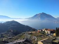 Casa Blu: refurbished, amazing view - Lake Como - B&B Perledo