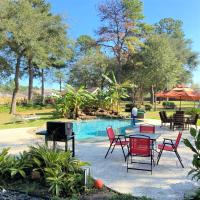 Stunning 4 Acre Retreat with Hot Tub, Sauna and Pool - B&B