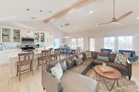 Sleek Beach at Palmilla Beach - B&B Port Aransas