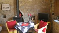 Amygdalia, a Stone House in a quiet landscape - B&B Leonídio