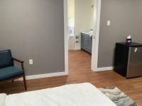 B&B Fredericton - Lovely 1-Bedroom Apartment in Fredericton South. - Bed and Breakfast Fredericton