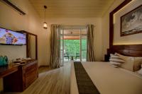 Deluxe Double Room with Balcony and free drop off to Galle Fort