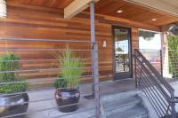 Aladdin Inn and Suites - B&B Portland