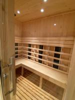 LUXURY Home SPA Villa Sauna Jacuzzi EXCEL CANARY WHARF ZONE 2 - Bed and Breakfast Londen