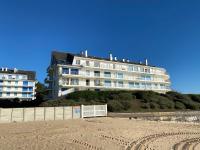 Duplex face mer tout confort sur la plage /tennis - B&B Pornichet