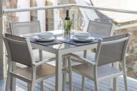 9 Church View - No LoadShedding - Homely Apartment - B&B