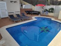 BEACH HOUSE. CASA CON PISCINA PRIVADA - Bed and Breakfast Calafell