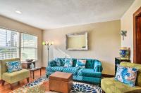 2 Mi to Pier Colorful Cottage in Galveston! - B&B Galveston